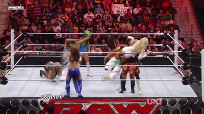 WWE_Raw_10_31_11_720p_AC3_5_1_x264_mkv_000368702.jpg