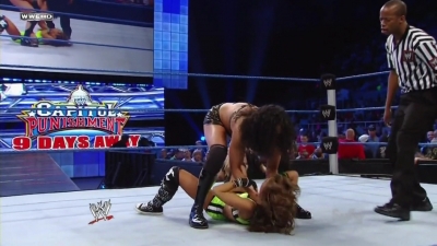 WWE_SmackDown_06_10_11_720p_AC3_5_1_x264_mkv_000096930.jpg