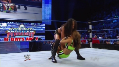 WWE_SmackDown_06_10_11_720p_AC3_5_1_x264_mkv_000097730.jpg