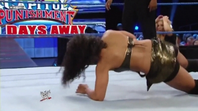 WWE_SmackDown_06_10_11_720p_AC3_5_1_x264_mkv_000160226.jpg