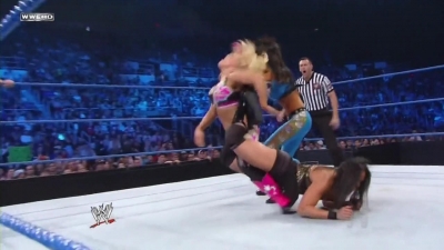 WWE_SmackDown_06_17_11_720p_AC3_5_1_x264_mkv_000157624.jpg