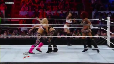 WWE_Superstars_28th_April_2011_HDTV_x264-SYM_mp4_002367416.jpg