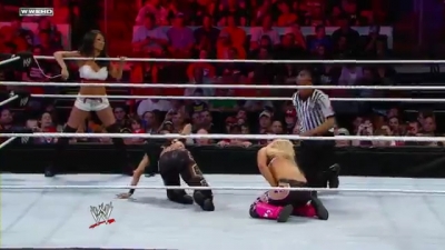 WWE_Superstars_28th_April_2011_HDTV_x264-SYM_mp4_002504416.jpg